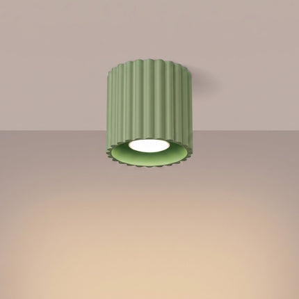 Plafonnier Spot Aura Aluminium Cannelé Vert Sauge (GU10), lumière allumée