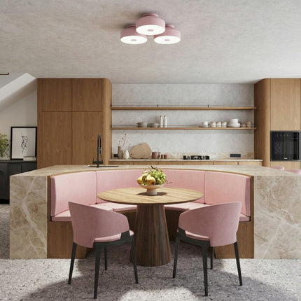 plafonnier tambour 30 cm rose poudré à 4 lumières, dans une pièce à vivre