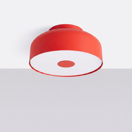 plafonnier tambour 30 cm rouge vif à 4 lumières, vue en situation