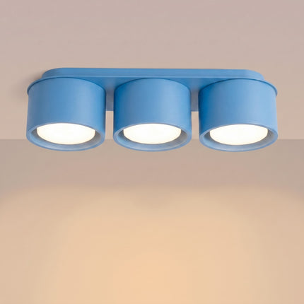 Plafonnier triple Pastille bleu azur, lumière allumée