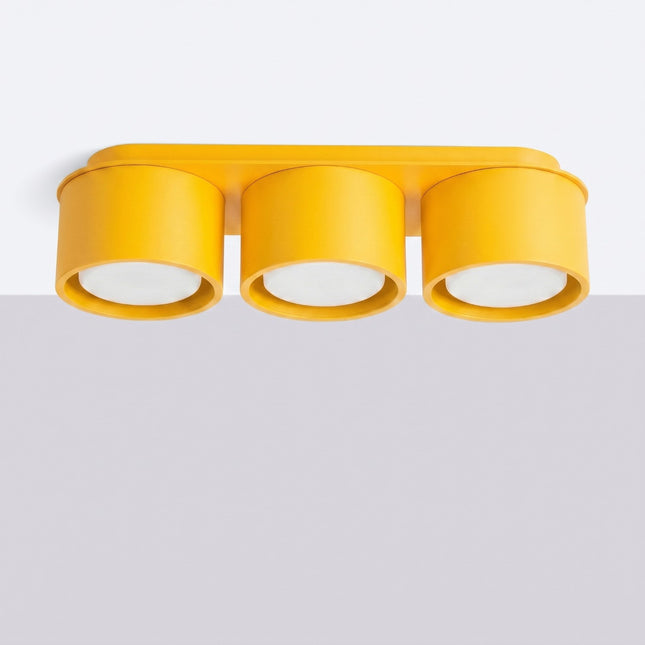 Plafón de triple Pastilla amarillo ámbar, vista ambientada