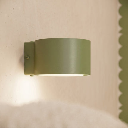 Plafonnier Triple Pastille en Aluminium Vert Olive (GX53), mise en situation 3