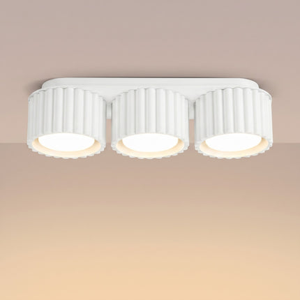 Plafonnier triple spot Aura blanc, lumière allumée