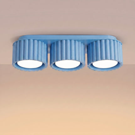 Plafonnier Triple Spot Aura Aluminium Cannelé Bleu Azur (GX53), lumière allumée