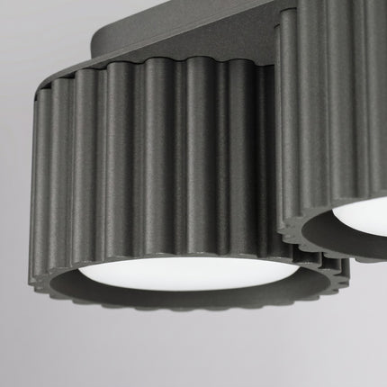 Plafonnier triple spot Aura noir, packshot de trois quarts