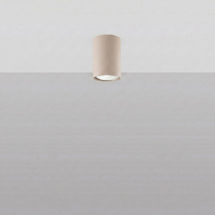 Plafonnier Tube 10 taupe, vue en situation sur fond clair