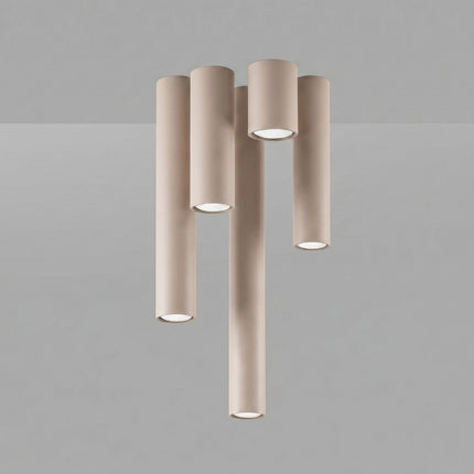 Plafonnier Tube 10 taupe sur fond coloré, vue de trois quarts