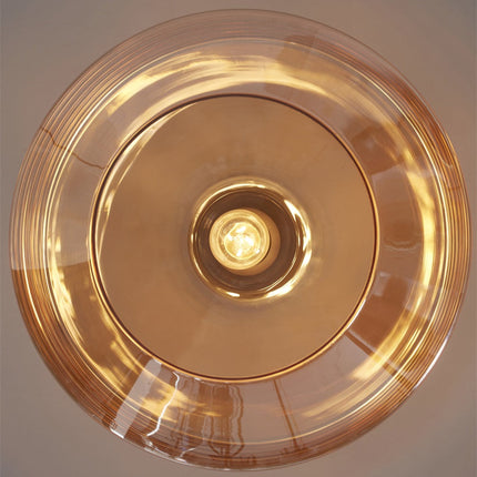 Plafonnier Verona en verre strie ambre et monture sable, vue packshot sur fond blanc
