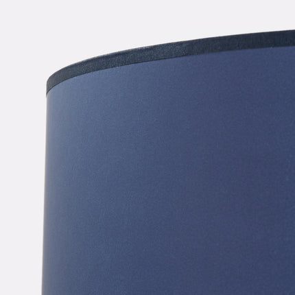 suspension abat-jour tambour bleu marine 40 cm, vue sur fond coloré