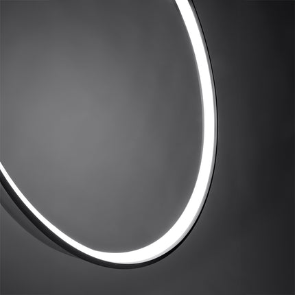 Suspension Anneau Solis 110 cm allumée, grand anneau vertical vu de trois quarts