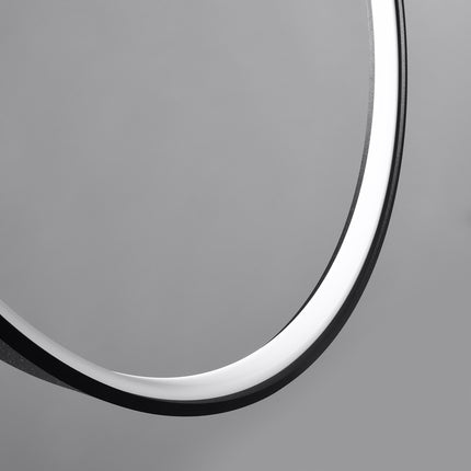 Gros plan sur le profil noir de l'anneau Solis et son diffuseur LED
