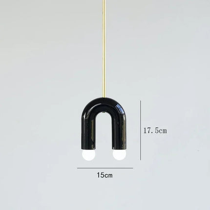 Suspension arc-en-ciel LED au design créatif et coloré pour un éclairage moderne.
