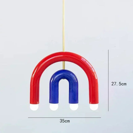 Suspension arc-en-ciel LED pour une décoration d'intérieur colorée et moderne.