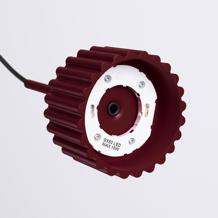 Suspension Aura Aluminium Cannelé Bordeaux (GX53), détail de la finition