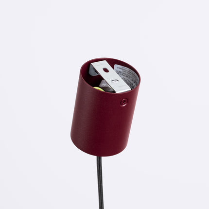 Suspension Aura Aluminium Cannelé Bordeaux (GX53), détail de la fixation