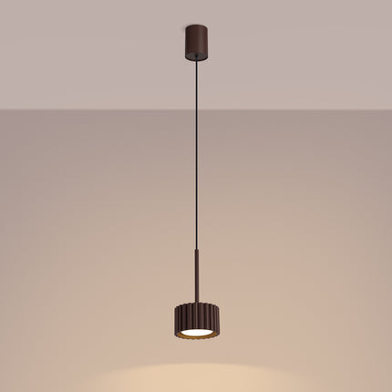 Suspension Aura brun chocolat, lumière allumée