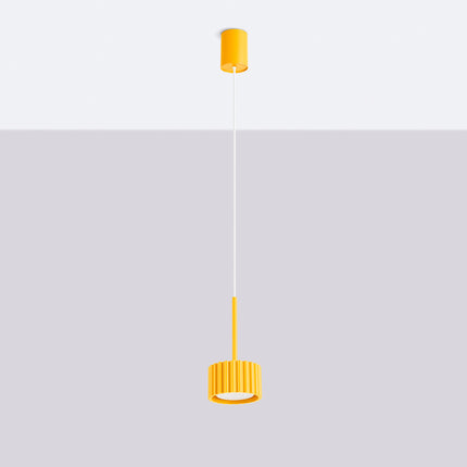 Suspension Aura jaune ambré, vue en situation