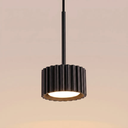 Suspension Aura noir, packshot de trois quarts