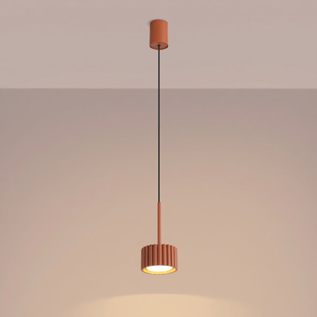 Suspension Aura rouge ocre, lumière allumée