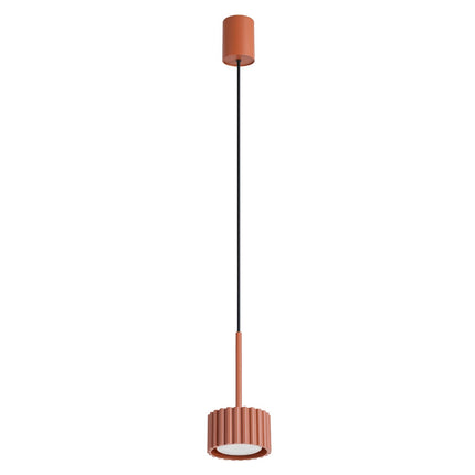 Suspension Aura rouge ocre, packshot sur fond blanc