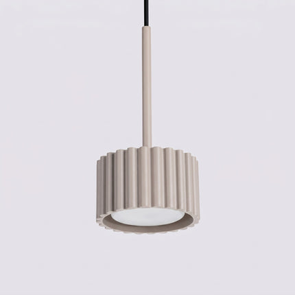 Suspension Aura taupe, vue de détail