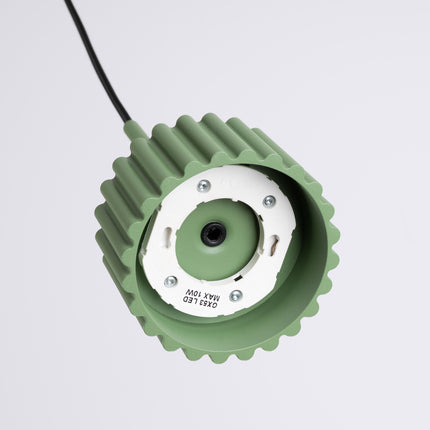 Suspension Aura vert sauge, détail des cannelures