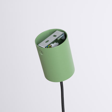 Suspension Aura vert sauge, détail de la fixation