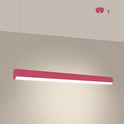 Suspension barre linéaire rose allumée diffusant une lumière chaude et homogène