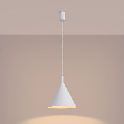 Suspension Bergen Cône 25 cm en Acier Blanche, lumière allumée