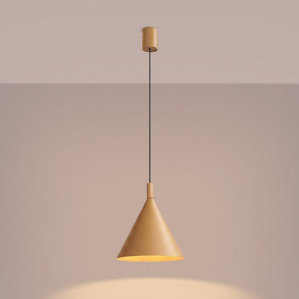Suspension Bergen cône 25 cm or, lumière allumée