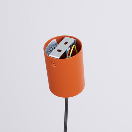 Suspension Bergen Cône 25 cm en Acier Rouge Ocre, détail de la fixation