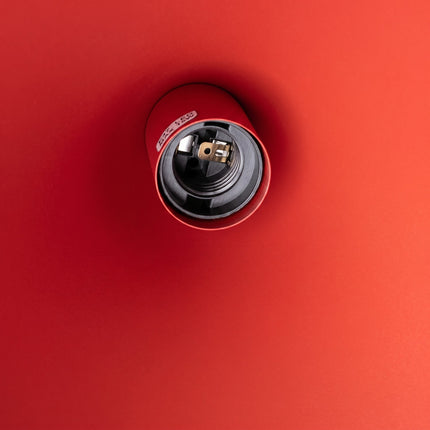 Suspension Bergen cône 25 cm rouge vif, détail de la platine
