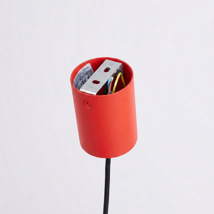 Suspension Bergen cône 25 cm rouge vif, détail de la rotule