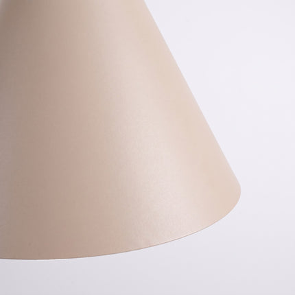 Suspension Bergen cône 25 cm taupe, packshot de trois quarts