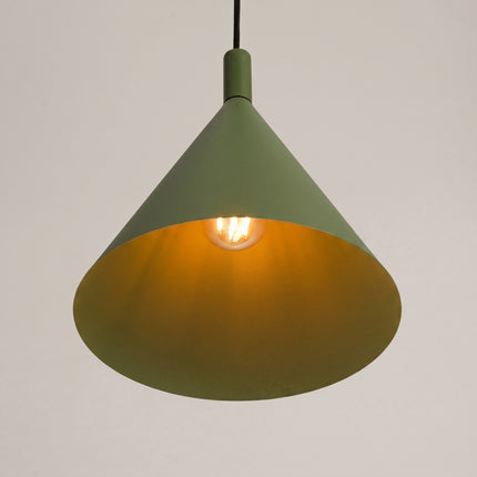 Suspension Bergen Cône 25 cm en Acier Vert Olive, vue de détail