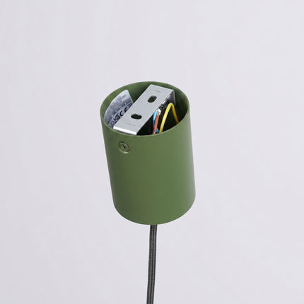 Suspension Bergen Cône 25 cm en Acier Vert Olive, détail de la fixation