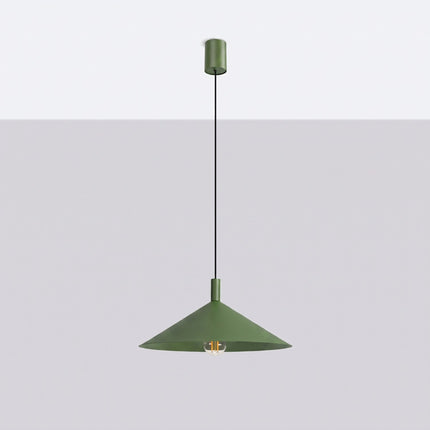 Suspension Bergen Cône Large 40 cm en Acier Vert Olive, vue en situation