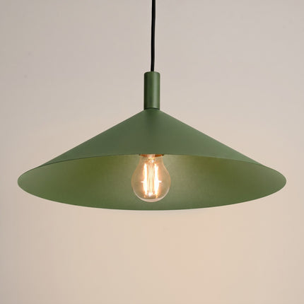Suspension Bergen Cône Large 40 cm en Acier Vert Olive, vue de détail