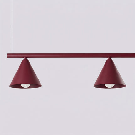 Suspension Bergen poutre 4 cônes 122 cm bordeaux, packshot de trois quarts