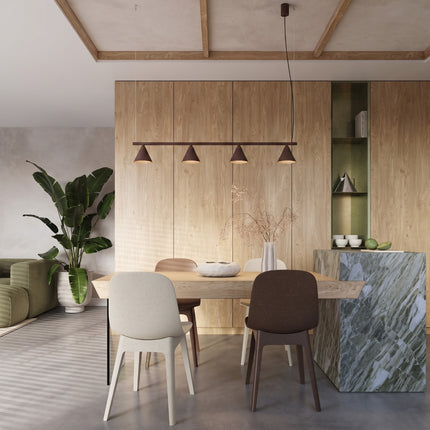 Suspension Bergen poutre 4 cônes 122 cm brun chocolat dans une pièce à vivre