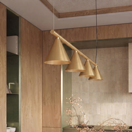 Suspension Bergen poutre 4 cônes 122 cm or dans un intérieur contemporain