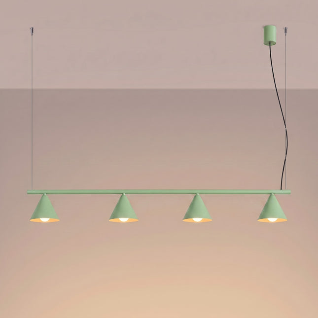 Suspension Bergen poutre 4 cônes 122 cm vert sauge, lumière allumée