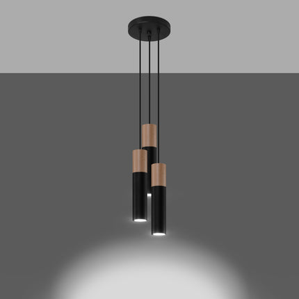 Suspension Bicolore 3P noire allumée, effet de lumière dirigée vers le sol