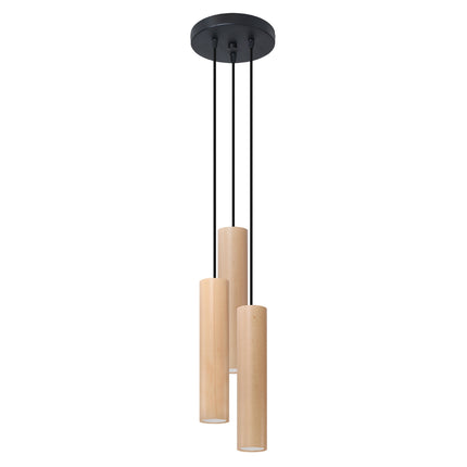Suspension 3 lumières en bois naturel allumée, cylindres cascade sur fond gris, style scandinave