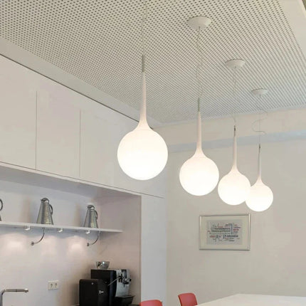 Détail du cordon ajustable de la suspension boule verre italienne