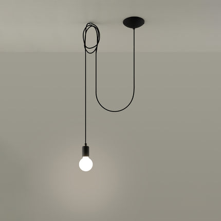 Suspension Câble Minimaliste noire à ampoule E27 apparente en situation dans un intérieur moderne