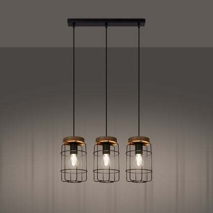 Suspension Cage Industrielle 3 lumières allumée, trois cages métalliques diffusant une lumière chaude