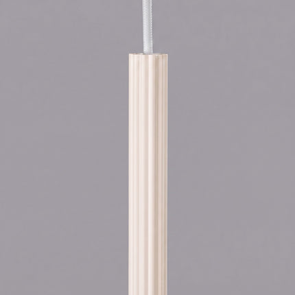 Suspension Cannelée 1 Lumière acier beige clair, détail de la douille et du câble