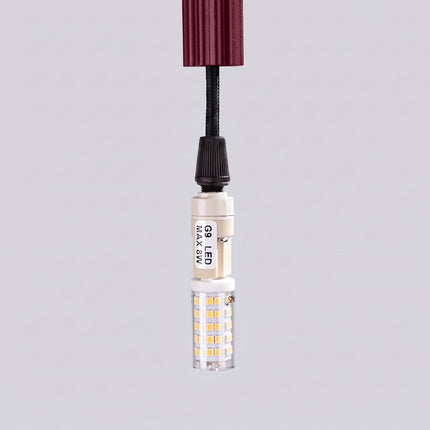 Suspension Cannelée 1 Lumière acier bordeaux, détail de la douille et du câble