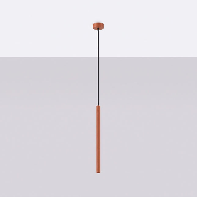 Suspension Cannelée 1 Lumière acier ocre rouge, vue en situation sur fond clair